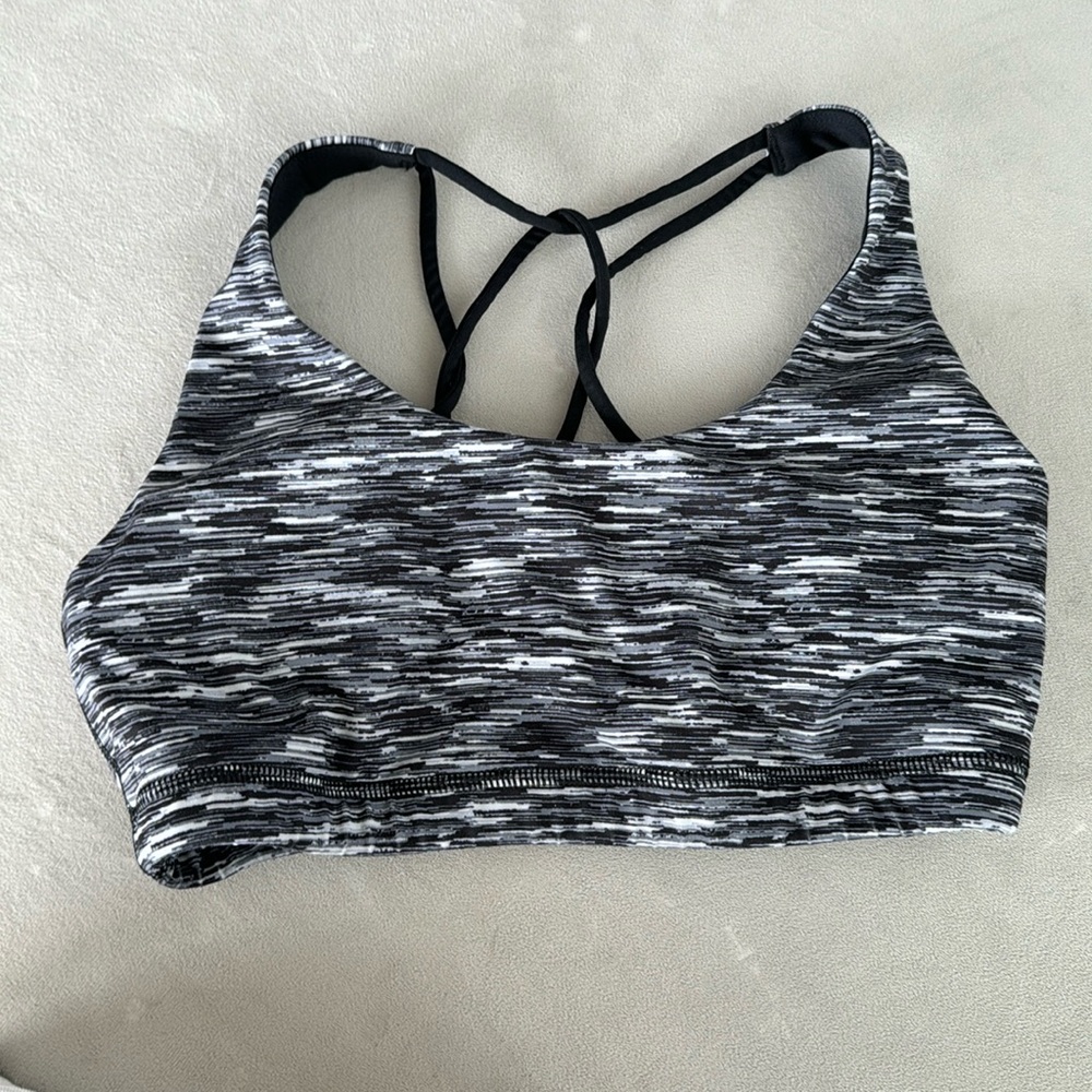 Sports bra